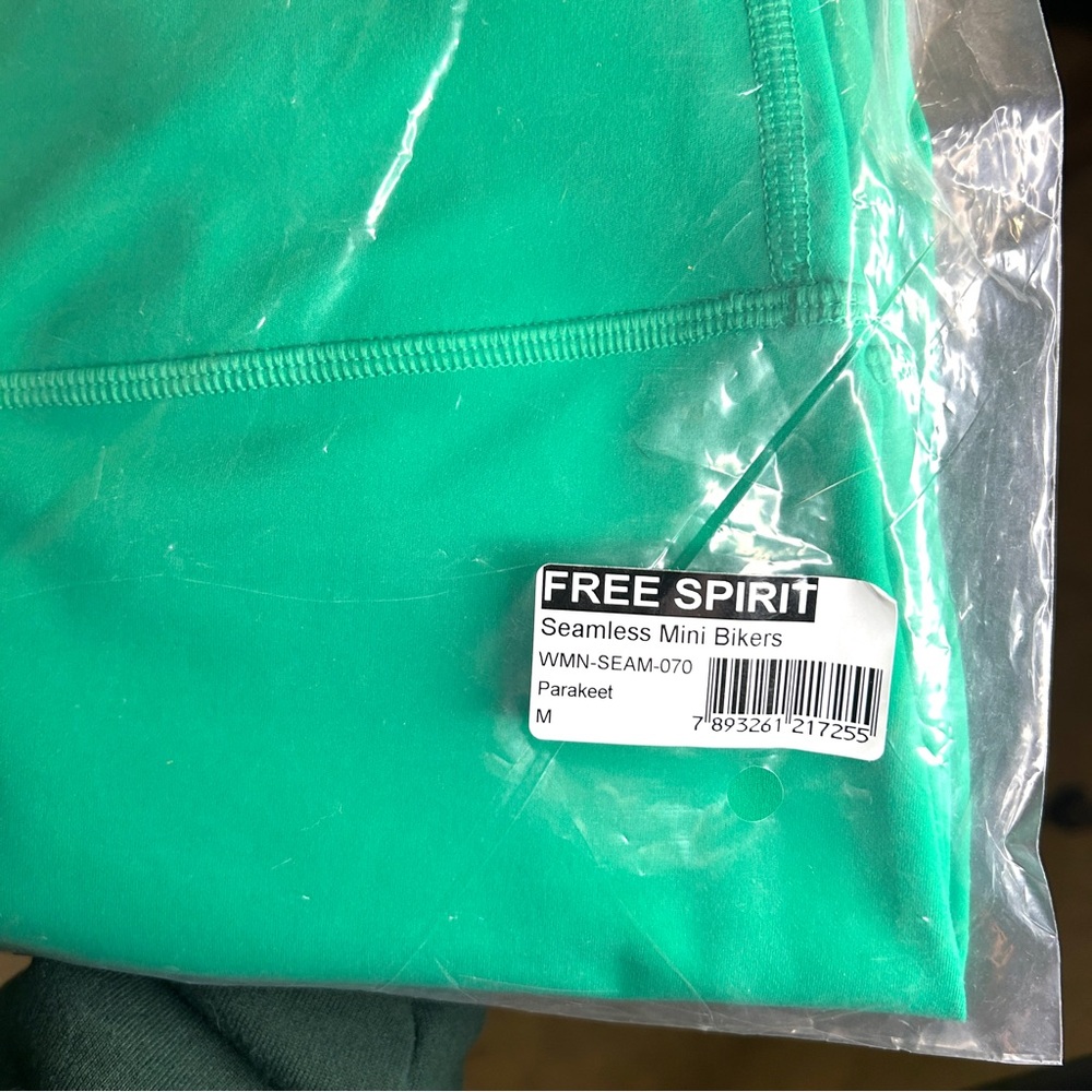 Brand new free spirit Green Women's biker Shorts - Picture 5 of 5